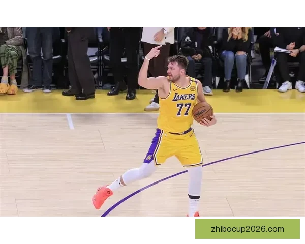 东契奇生涯单节得分20+32次追平哈登仅次库里科比历史第三